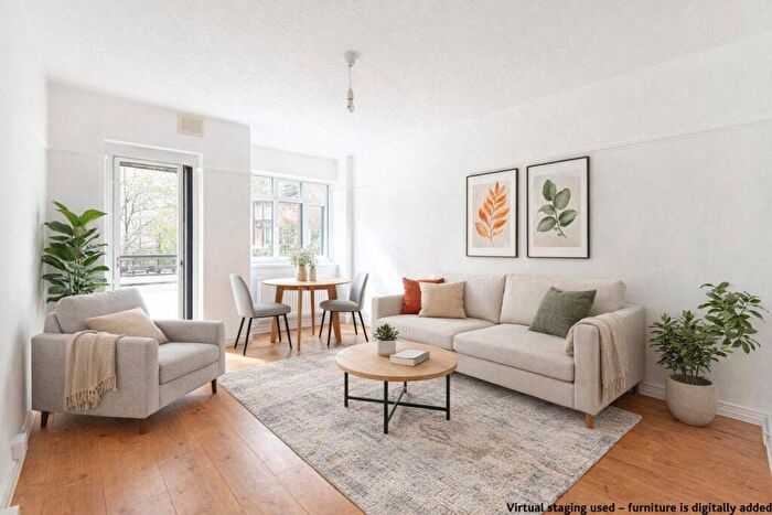 1 Bedroom Flat To Rent In Strasburg Road, , Battersea, London, SW11