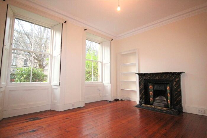 2 Bedroom Apartment To Rent In Gladstone Terrace, Newington, Edinburgh, EH9