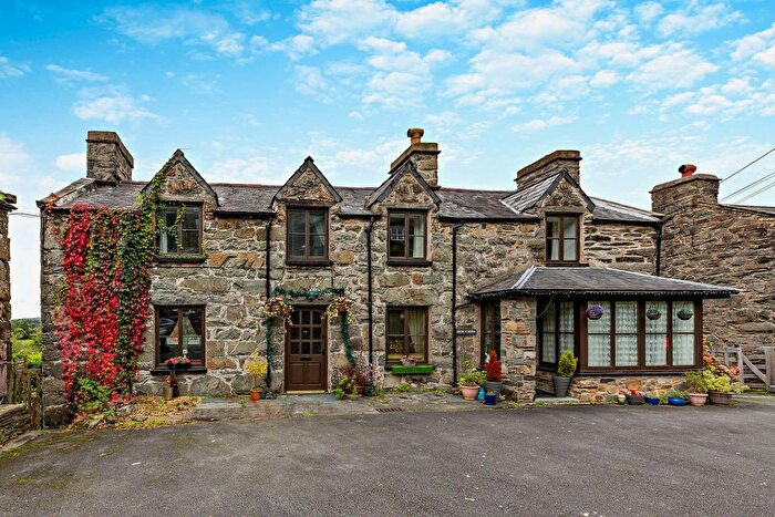 4 Bedroom Detached House For Sale In Maentwrog, Blaenau Ffestiniog, LL41