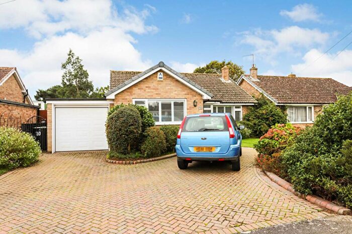 3 Bedroom Detached Bungalow To Rent In Nada Road, Highcliffe, Dorset., BH23