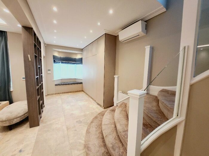 6 Bedroom Semi-Detached House To Rent In Brookside Road, London, NW11