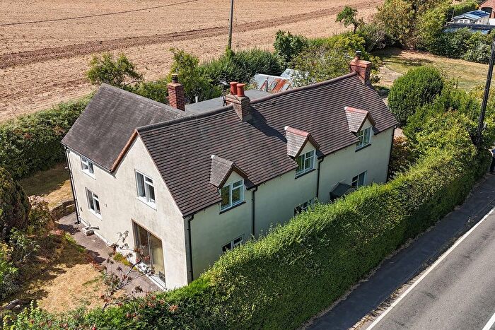 4 Bedroom Detached House For Sale In Six Ashes, ' Spring Cottage', Broad Oak, WV15