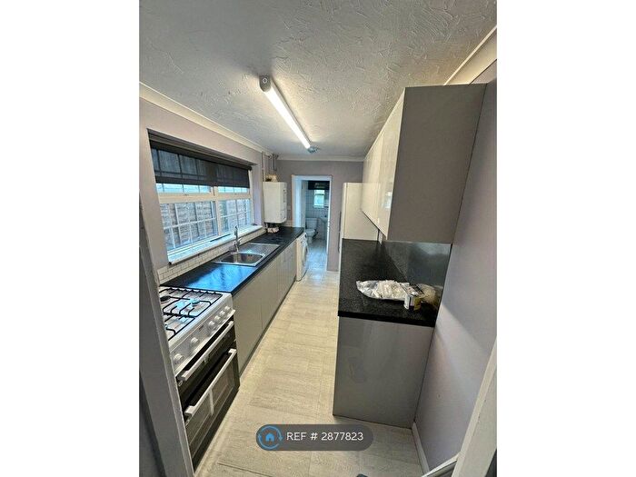 4 Bedroom Terraced House To Rent In Belmont Road, Reading, RG30