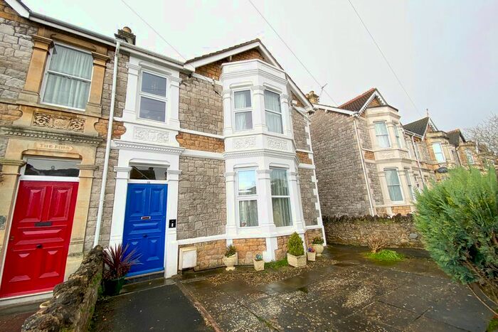 2 Bedroom Flat To Rent In Ashcombe Gardens, Weston-Super-Mare, BS23