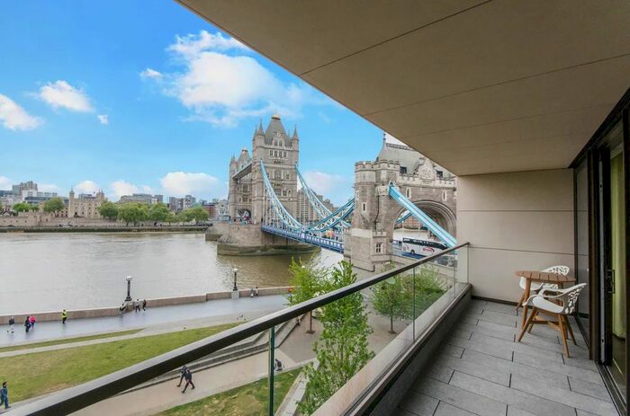 2 Bedroom Flat To Rent In Duchess Walk, London, SE1