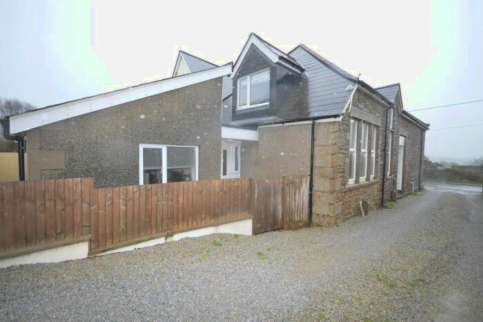 2 Bedroom Property To Rent In Old School House, Piece, Carnkie, TR16