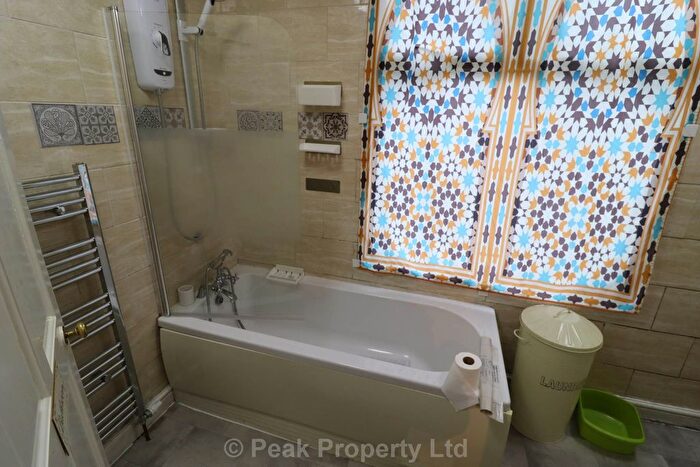 1 Bedroom Flat To Rent In Durham Road, Southend On Sea, SS2
