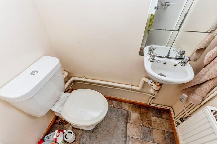 3 Bedroom Terraced House For Sale In Springfield Avenue, Shirehampton, Bristol, BS11