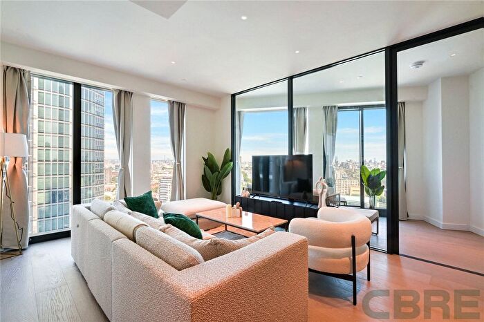 3 Bedroom Flat To Rent In River Park Tower, Nine Elms Lane, SW8