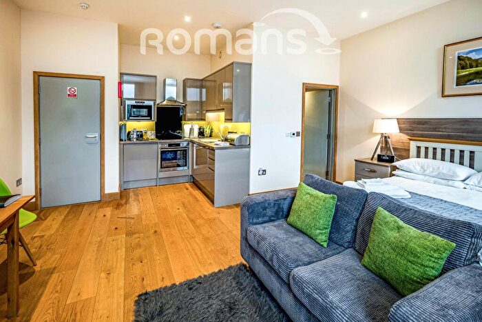 Apartment To Rent In The Studio The Old Courthouse, HP13