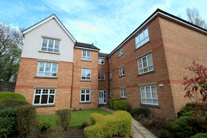 2 Bedroom Flat To Rent In Chandlers Wharf, Leeds, West Yorkshire, Uk, LS13