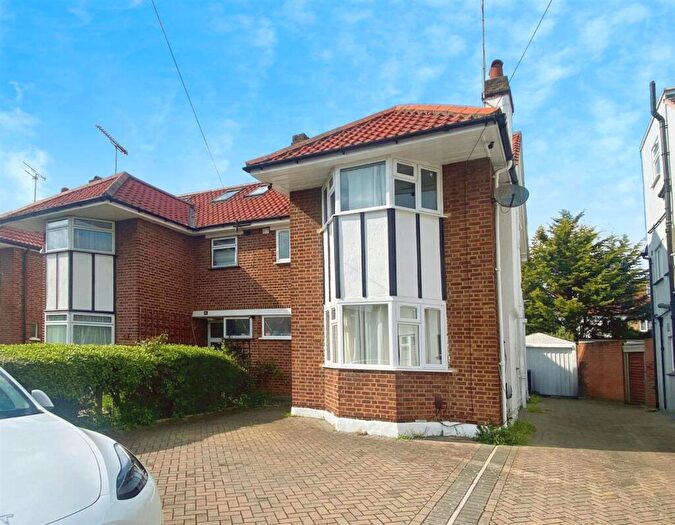 4 Bedroom Semi-Detached House To Rent In Devonshire Road, London, NW7