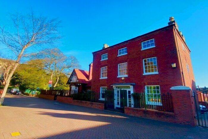 1 Bedroom Flat To Rent In Dam Street, Lichfield, WS13
