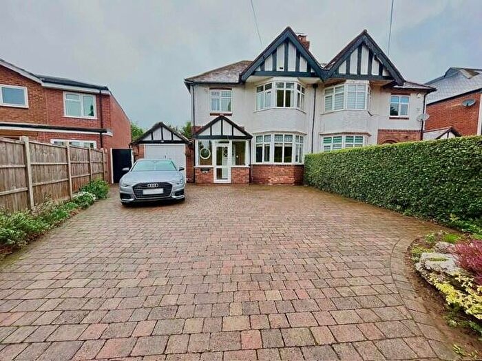 3 Bedroom House To Rent In Hodge Hill Common, B36