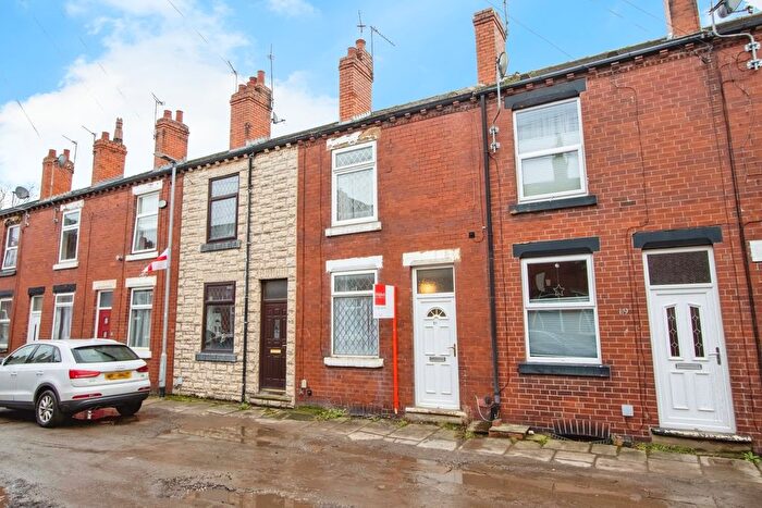 2 Bedroom Terraced House For Sale In Whitehall Street, Wakefield, West Yorkshire, WF2