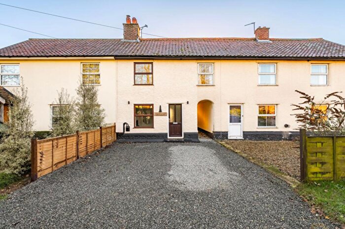 2 Bedroom Terraced House For Sale In Northacre, Caston, NR17