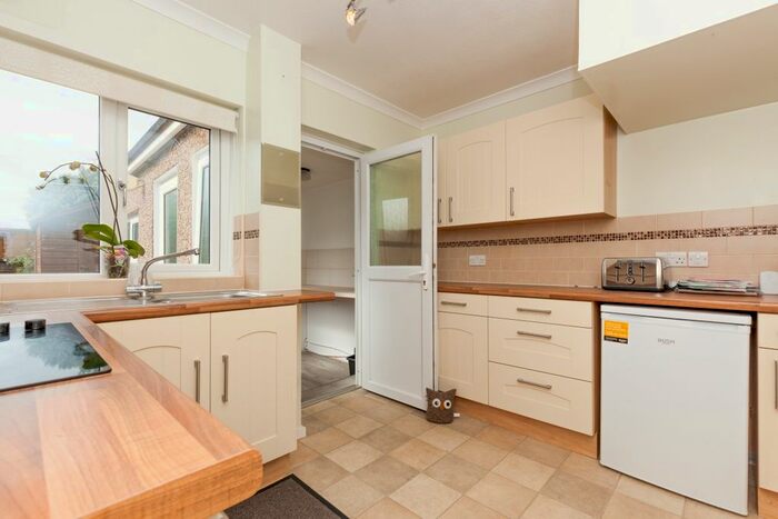 3 Bedroom Semi-Detached House To Rent In Preston Road, Abingdon, OX14