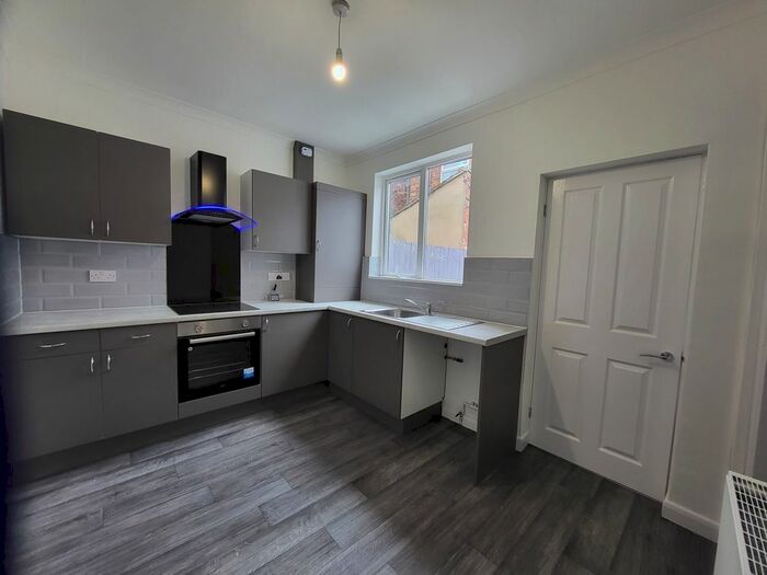 2 Bedroom Terraced House To Rent In Churchill Avenue, De La Pole Avenue, Hull, HU3