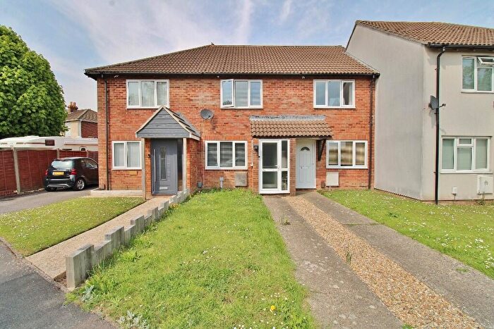 2 Bedroom Terraced House For Sale In Old Street, Stubbington, PO14