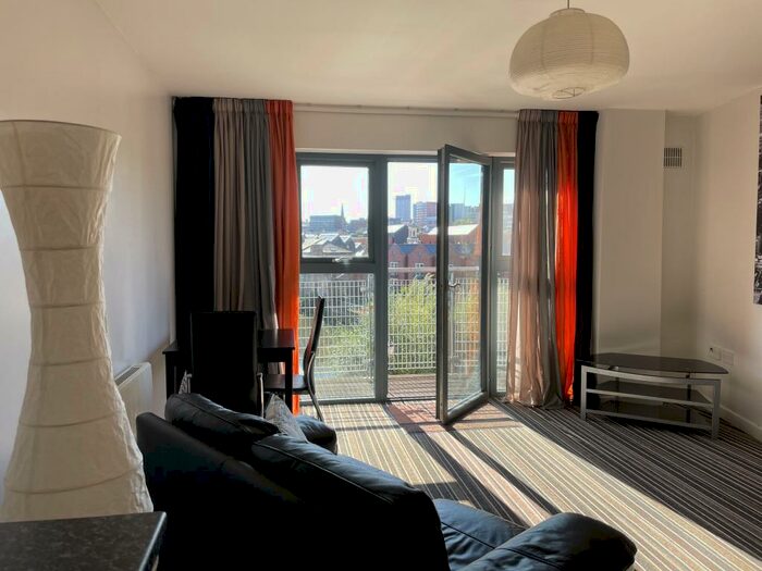 2 Bedroom Flat To Rent In Adelaide Lane, Sheffield, S3