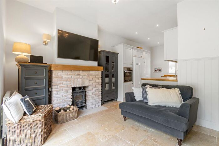 3 Bedroom Detached House For Sale In Bourne Vale, Walsall, WS9