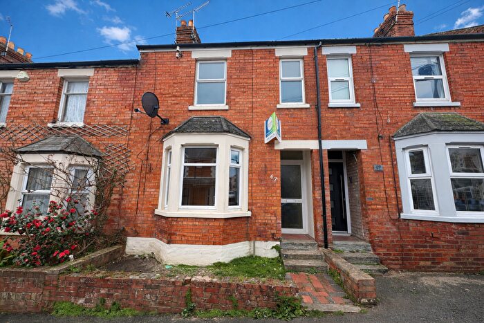 2 Bedroom Terraced House For Sale In Percy Road, Yeovil, BA21