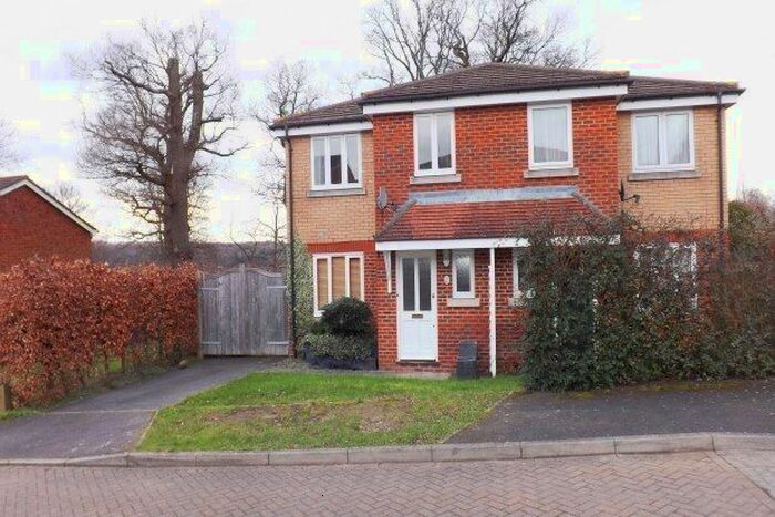 3 Bedroom Semi-Detached House To Rent In Mulberry Close, Tunbridge Wells, TN4