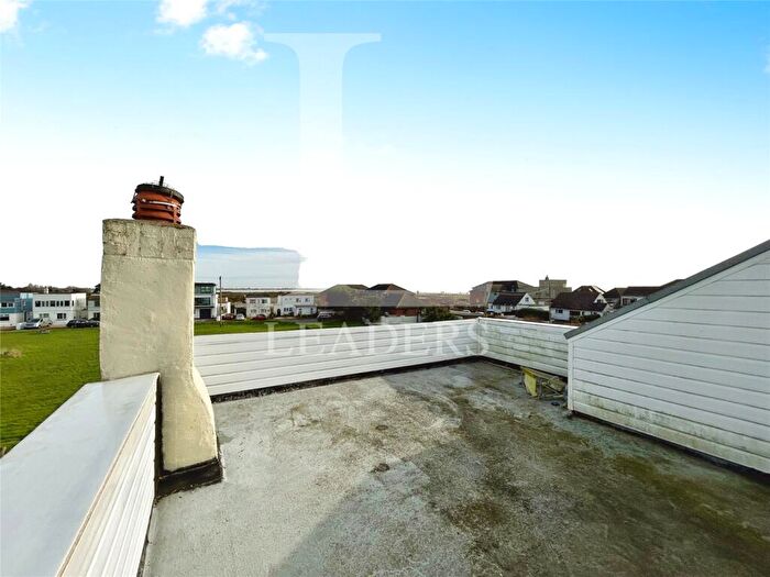 4 Bedroom Detached House For Sale In Sandy Beach Estate, Hayling Island, Hampshire, PO11