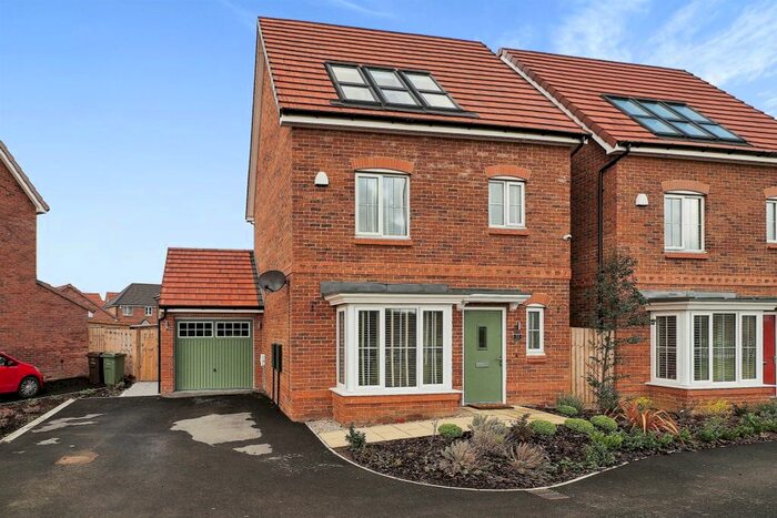 4 Bedroom Detached House To Rent In Serenity Close, Stanley, Wakefield, WF3