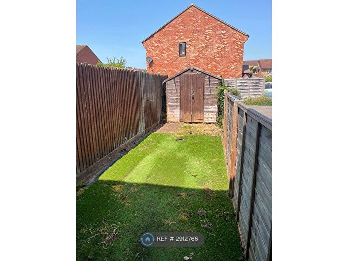 1 Bedroom Terraced House To Rent In Cambridge Road, West Molesey, KT8