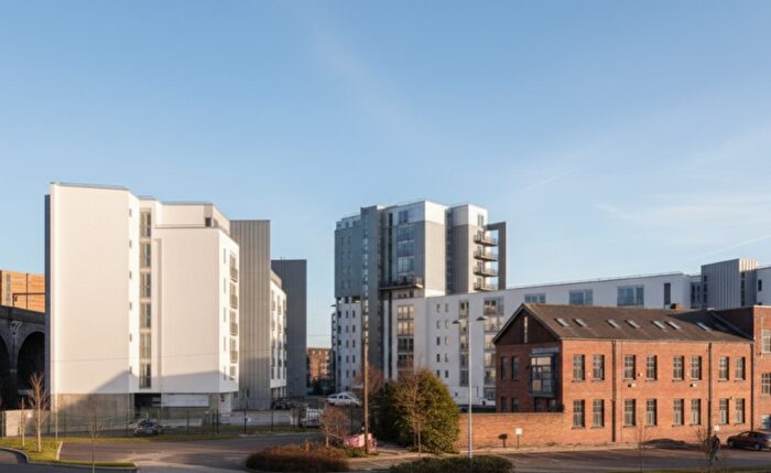 2 Bedroom Apartment To Rent In Vie, Water Street, Manchester, M3