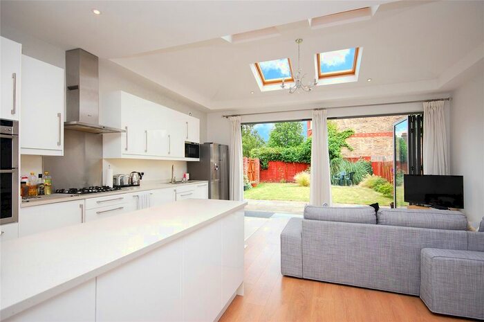 4 Bedroom End Of Terrace House To Rent In Hamilton Road, London, NW10