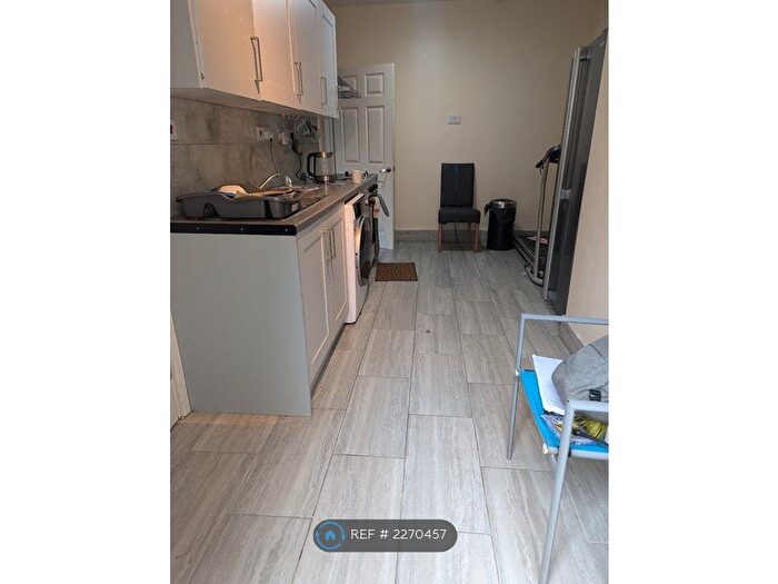 1 Bedroom Semi-Detached House To Rent In The Heights, Northolt, UB5