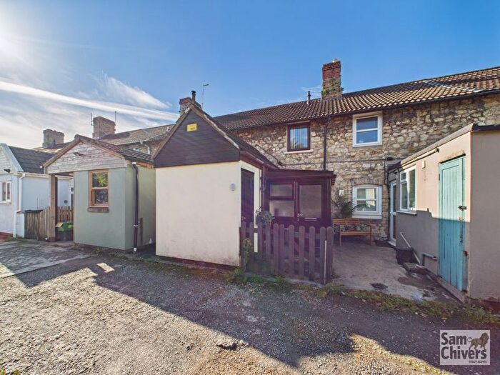 2 Bedroom Terraced House For Sale In Wells Square, Westfield, BA3