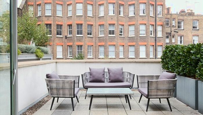 1 Bedroom Flat To Rent In Young Street, W8