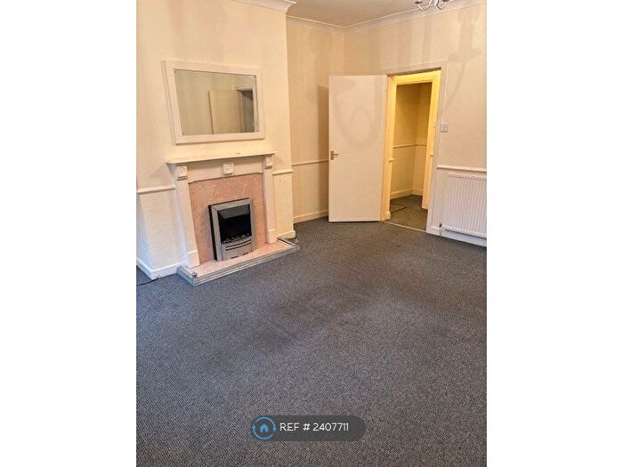 1 Bedroom Flat To Rent In Smithy Bridge Road, Littleborough, OL15