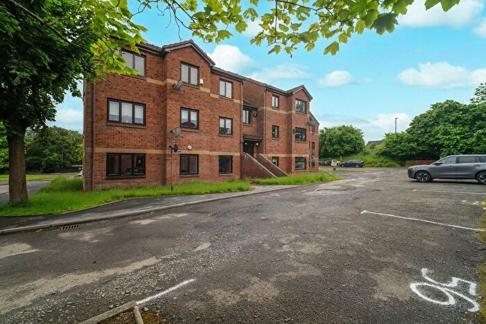 2 Bedroom Flat For Sale In Mahon Court, Glasgow, Moodiesburn, G69