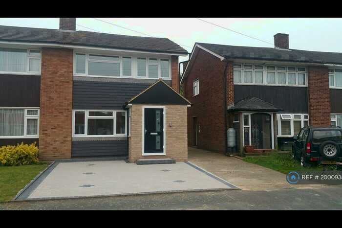 3 Bedroom Semi-Detached House To Rent In Lonsdale Crescent, Dartford, DA2