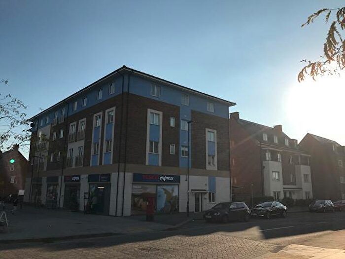 2 Bedroom Apartment To Rent In Delft Crescent, Swindon, SN25