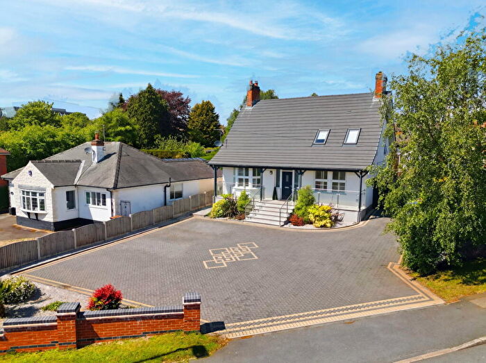 4 Bedroom Detached House For Sale In Lichfield Lane, NG18