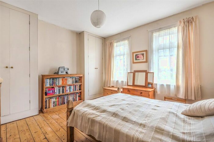 1 Bedroom Detached House To Rent In Beecham Road, Reading, Berkshire, RG30