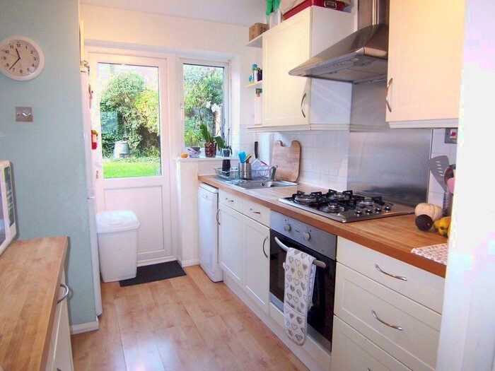 2 Bedroom Semi-Detached House To Rent In Kent Way, Surbiton, KT6
