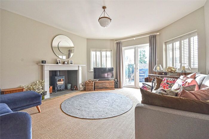 4 Bedroom Detached House For Sale In Prospect Road, Rowledge, Farnham, Surrey, GU10
