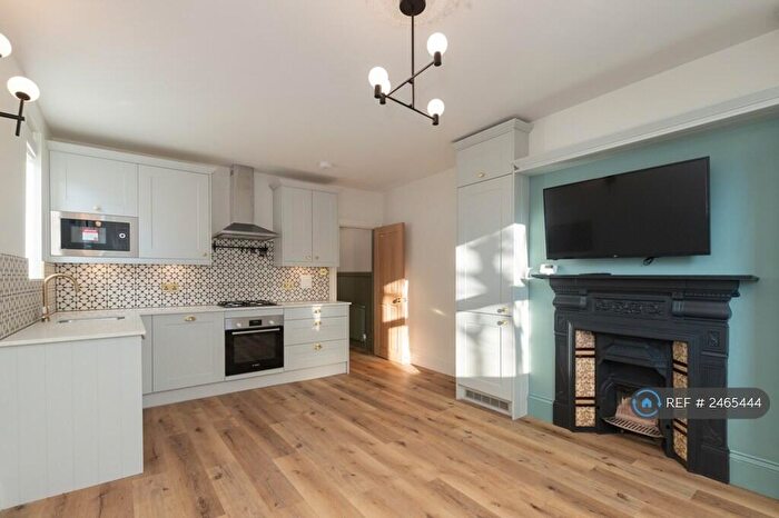 2 Bedroom Maisonette To Rent In Tynemouth Road, Tooting, CR4