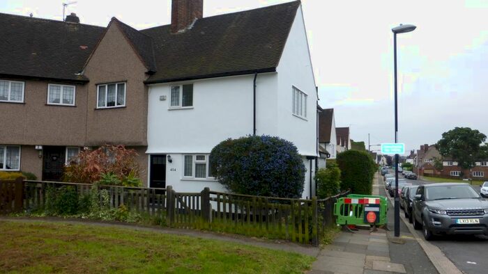 3 Bedroom End Of Terrace House To Rent In Well Hall Road, Eltham, London SE9