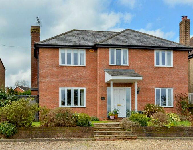 4 Bedroom Detached House For Sale In Stock Lane, Whaddon, Milton Keynes, MK17