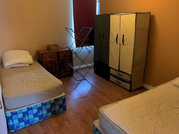 2 Bedroom Flat To Rent In Flat A, Colne Road, Burnley, BB10