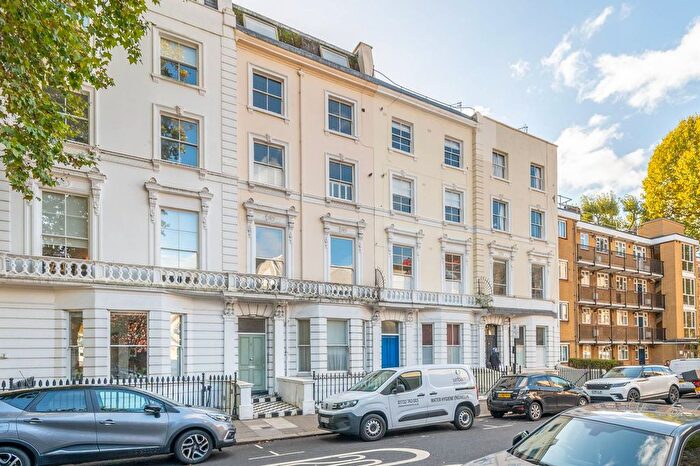 2 Bedroom Flat For Sale In Tavistock Road, Notting Hill, London, W11