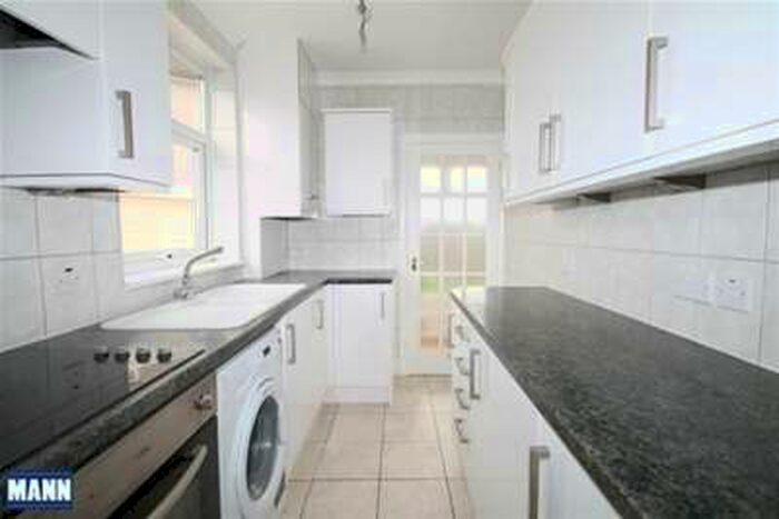 3 Bedroom House To Rent In Brentlands Drive, Dartford, DA1