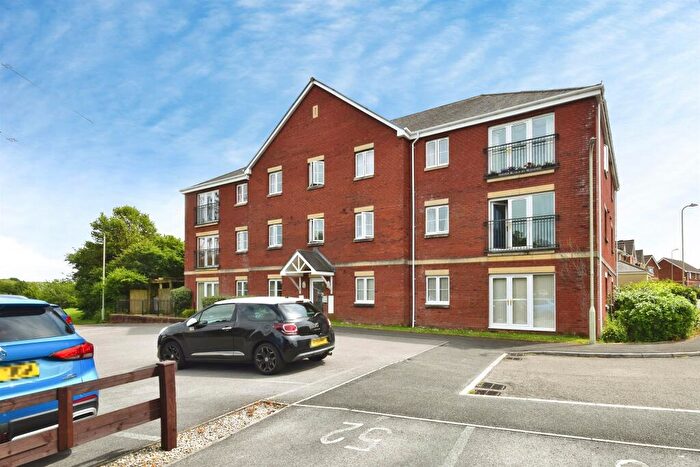 2 Bedroom Flat For Sale In Wild Field, Bridgend, CF31